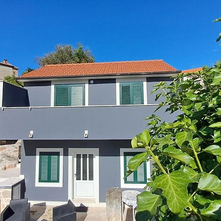 Hotel Kuca Za Odmor Dobrila Jelsa  Exterior foto